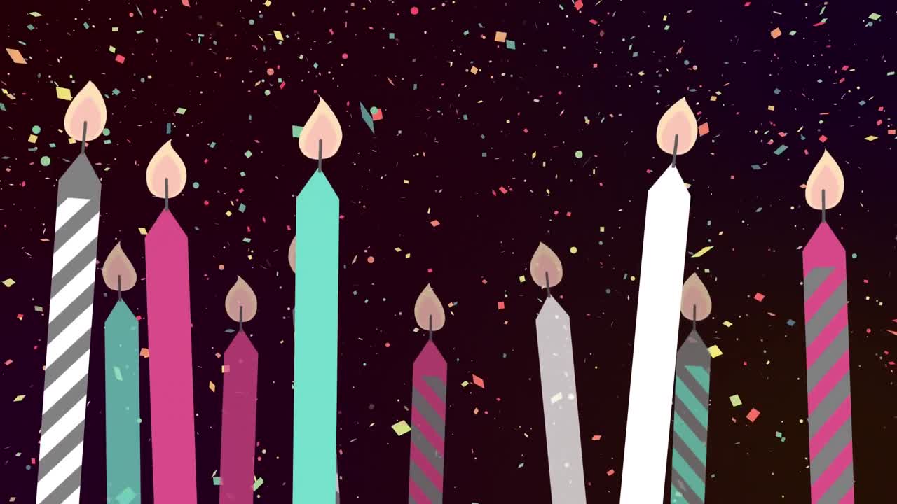 animación de varias velas coloridas encendidas de cumpleaños sobre confeti colorido que cae