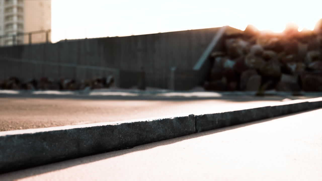 모래 해변 근처에 주차