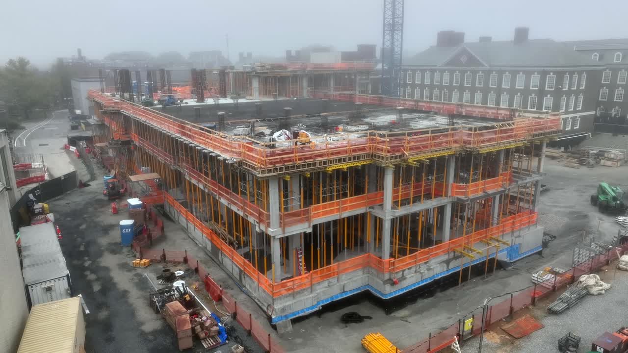 gran edificio en construcción