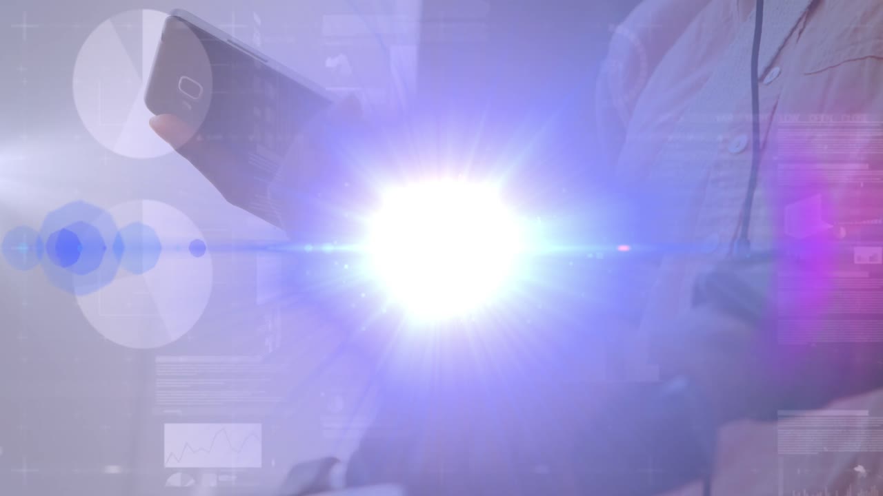 스마트폰을 사용하는 백인 사업가에 대한 통계 및 데이터 처리 애니메이션