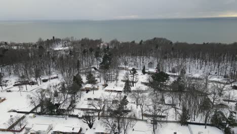 showing muskegon's beachwood neighborhood in early winter 2022