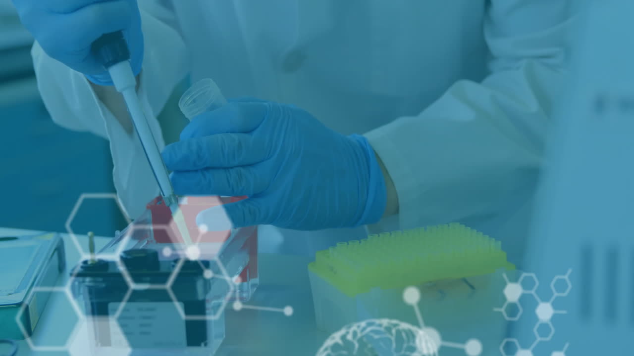 animación del procesamiento de datos científicos sobre un científico caucásico en el laboratorio.