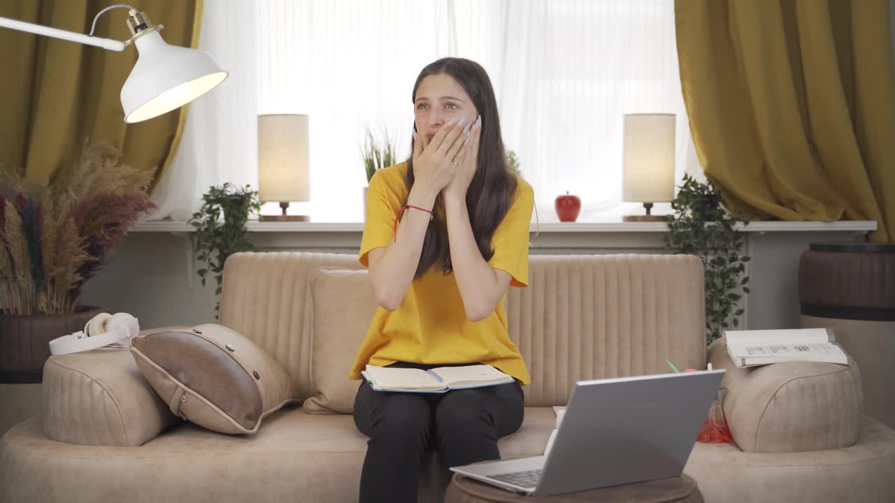 자만심 많은 여학생 행복.