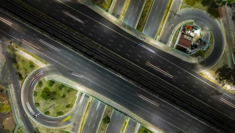 Dron-Timelapse-Der-Verkehr-In-Tlalpan-In-Mexiko-stadt