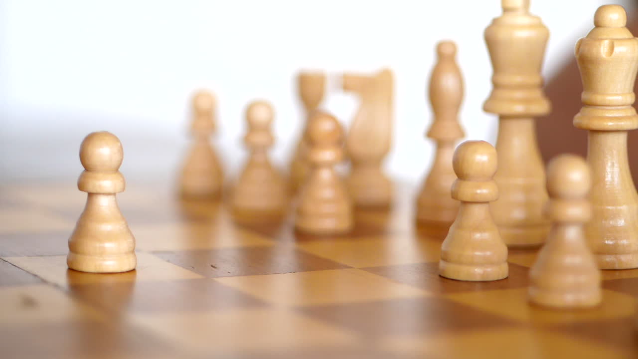 유리 체스 조각