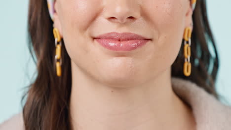 Woman,-teeth-and-smile-pointing-closeup