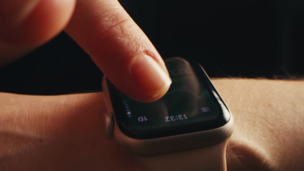 Finger Tapping and Swiping on Smartwatch Displaying Stock Market Data
