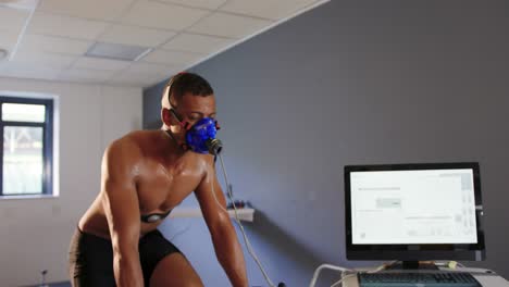 cyclist using metabolic gas analyser
