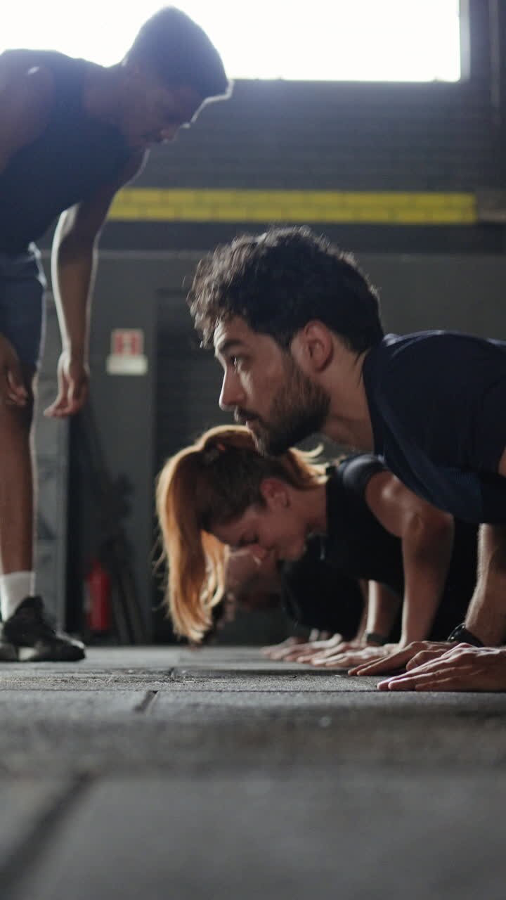 clase de ejercicios en grupo