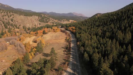 Colorado-Herbstdrohne-4k-Mit-Straße