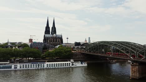 cologne cathedral and rhine river skyline