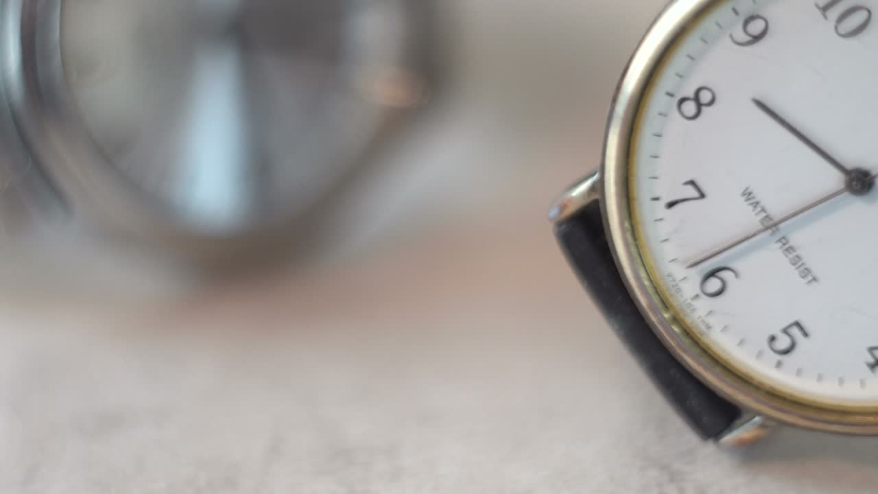Quartz wrist watch