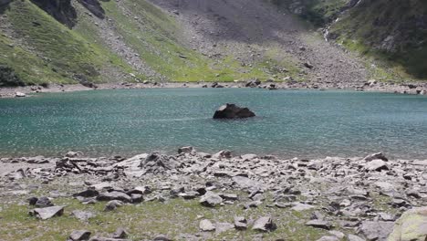 peaceful blu lake between the mountains