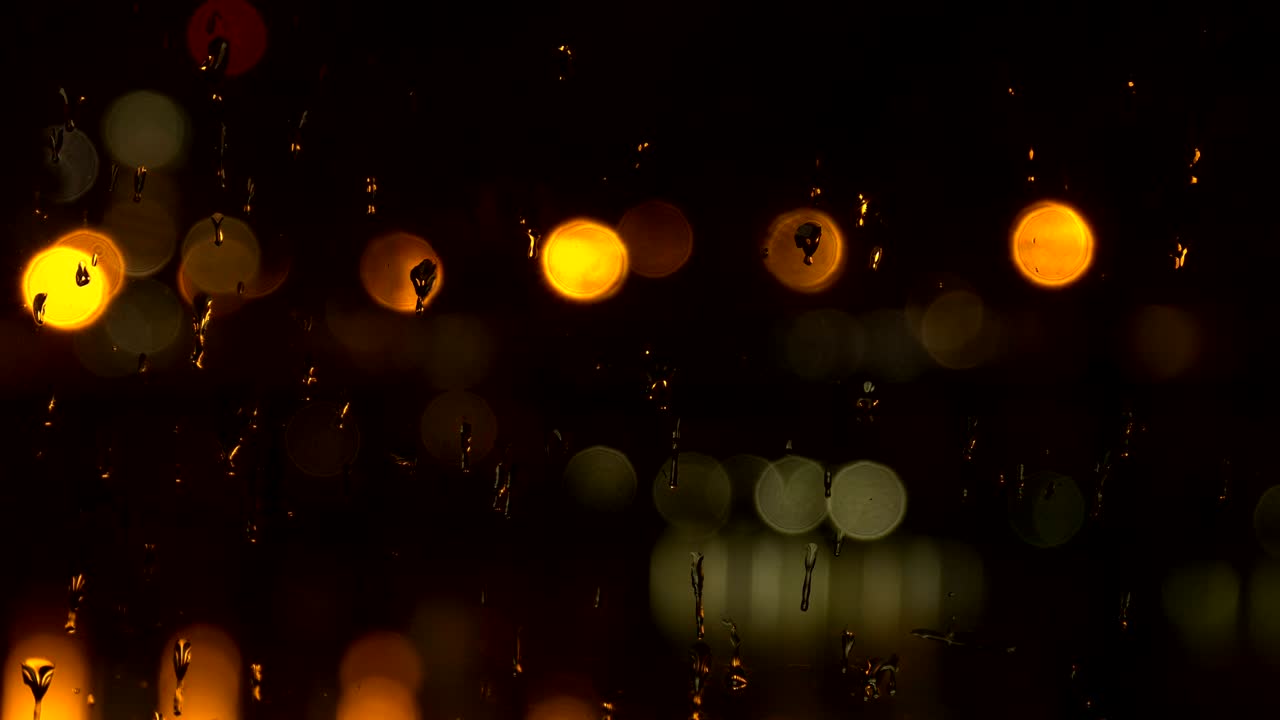 las luces reales por la noche. el fondo bokeh.