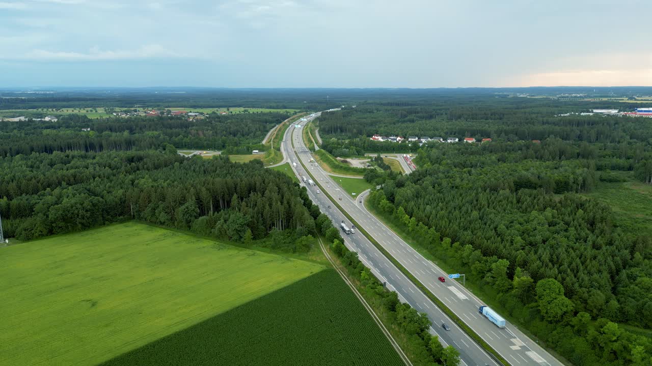 뮌헨 근처 고속도로의 조감도