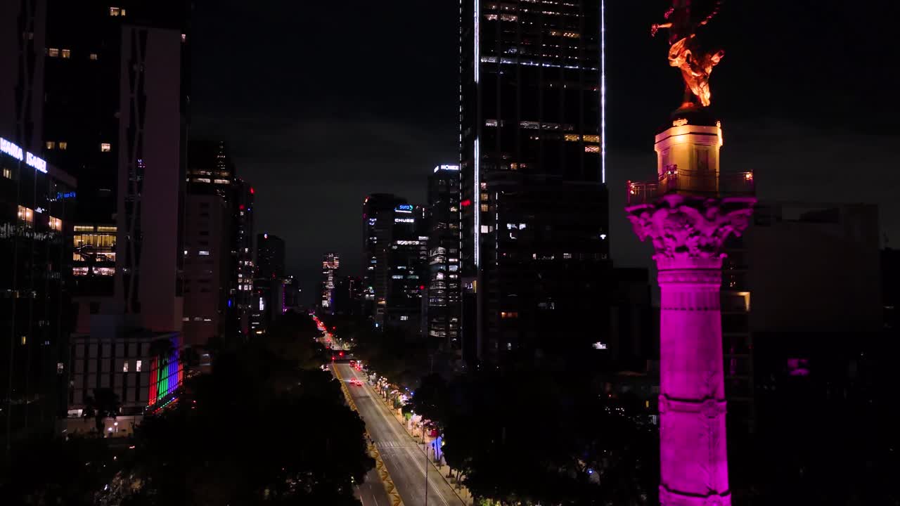Angel of Independence Monument in Mexico City at Night