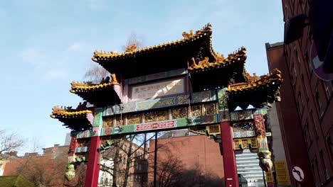 Manchester-Chinatown-entrance-showing-the-Imperial-Archway-as-a-gateway-to-this-cultural-area-of-Manchester,-England,-UK,-Europe