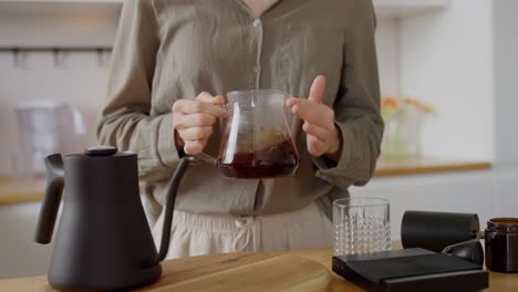 pour over coffee preparation