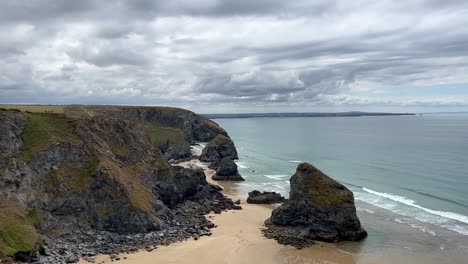 Costa-De-Cornwall-En-Carnewas-Y-Bedruthan-Pasos-Entre-Padstow-Y-Newquay,-Inglaterra---Reino-Unido