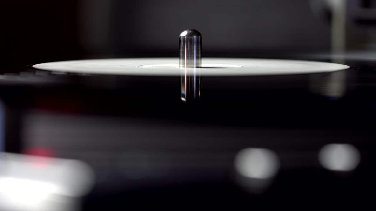 회전하는 회전판