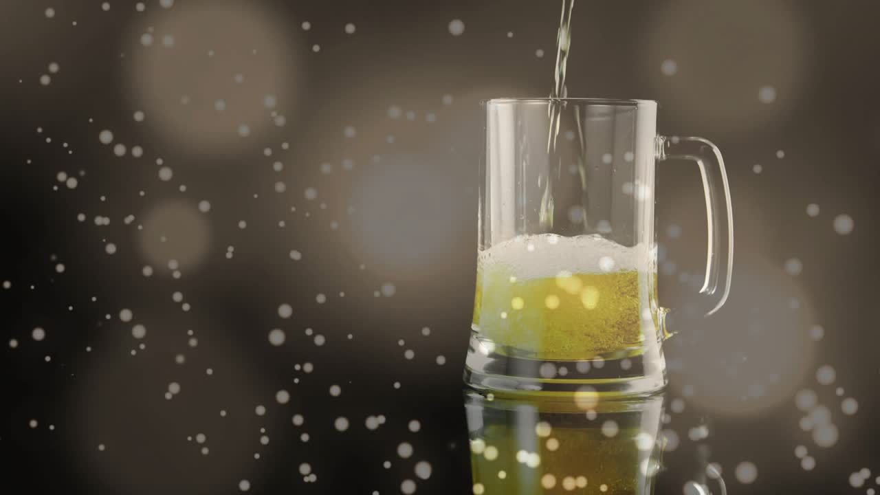 Stream starting pouring, glass mug filling, foam forming, particles drifting, highlighting product