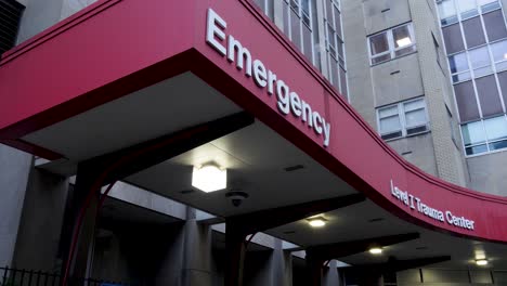 Emergencia-Y-Centro-De-Trauma-De-Nivel-I-Firmar-En-El-Hospital