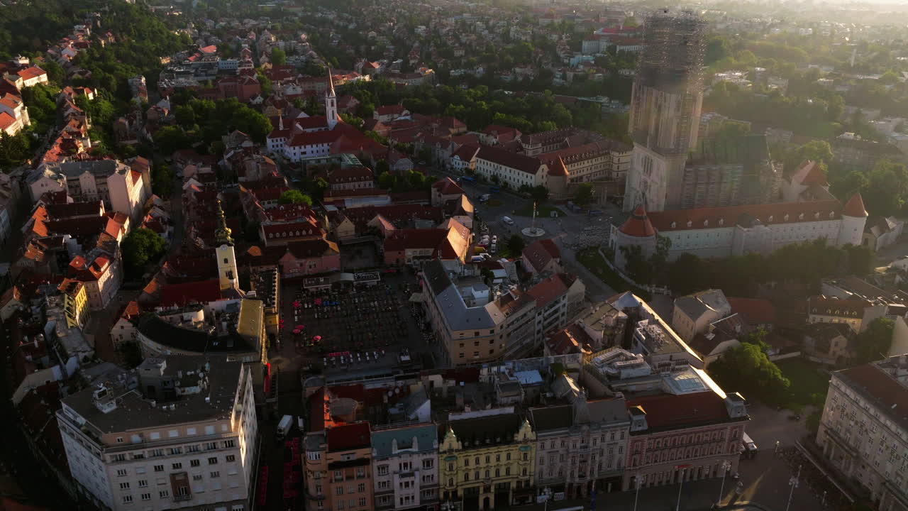 ciudad vieja de zagreb con san