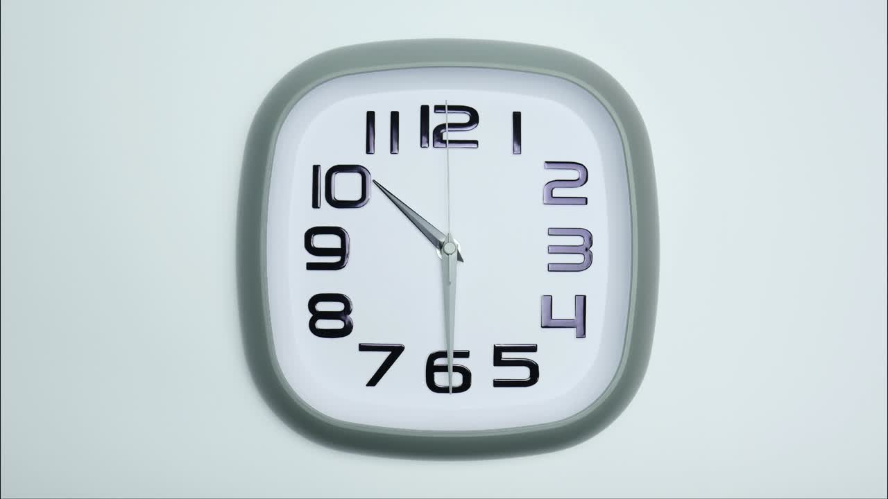el reloj de pared gris de lapso de tiempo dice la hora de las once.