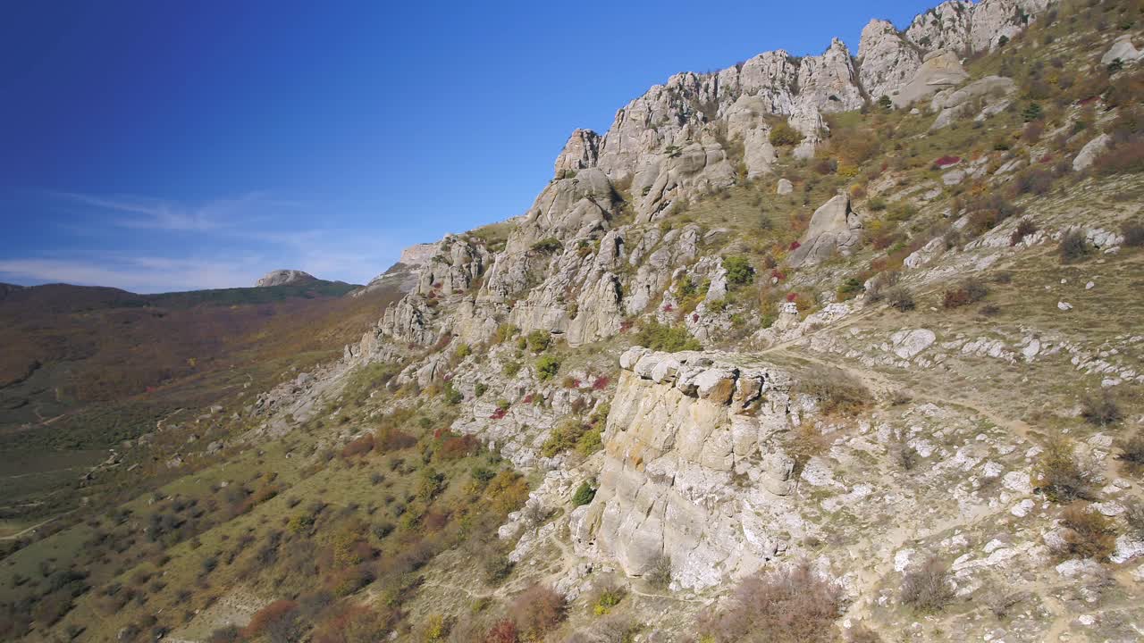 paisaje de montaña de otoño