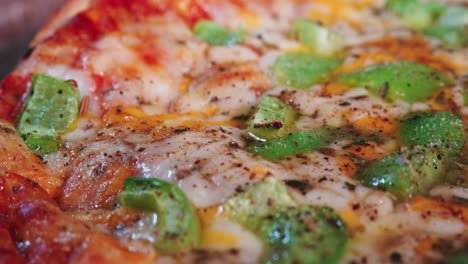 extremo primer plano macro de una pizza vegetariana