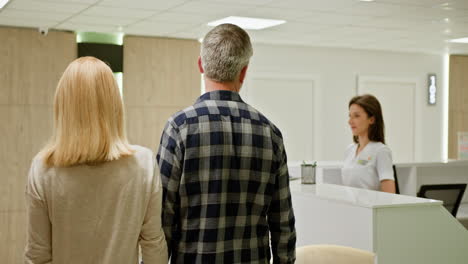 couple at hospital reception