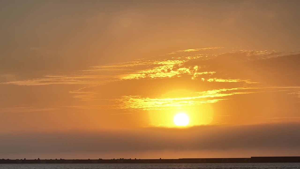 오키나와 나하 우미소라 공원의 저녁 풍경