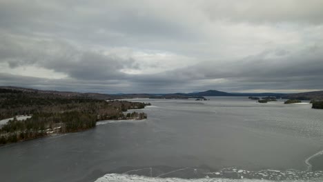 Frozen-lake-on-a-cloudy-day