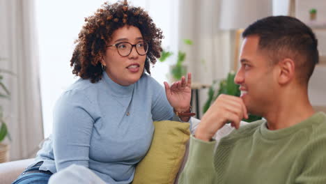 la pareja tiene conversación, comunicación