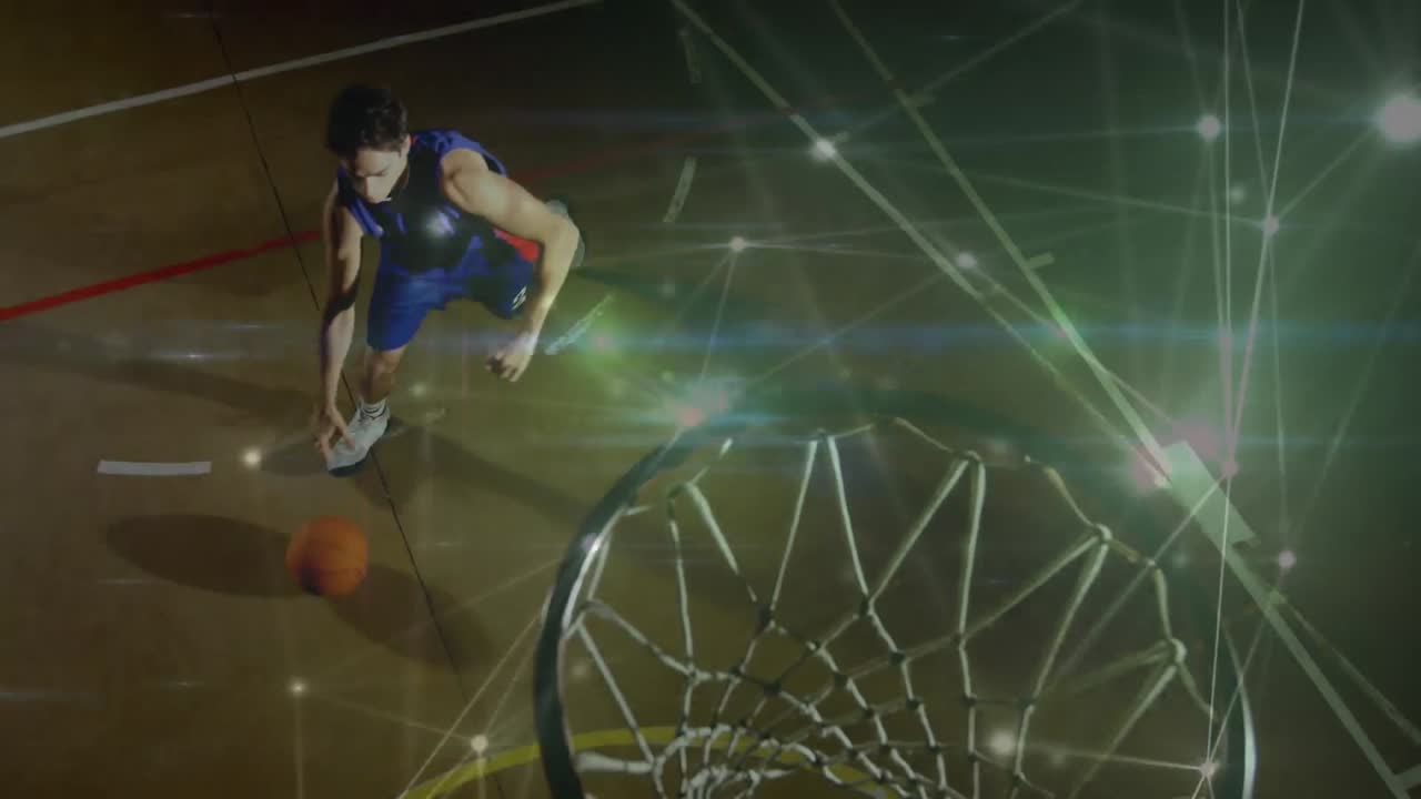 animación de redes de conexiones sobre el jugador de baloncesto masculino de raza mixta en el gimnasio
