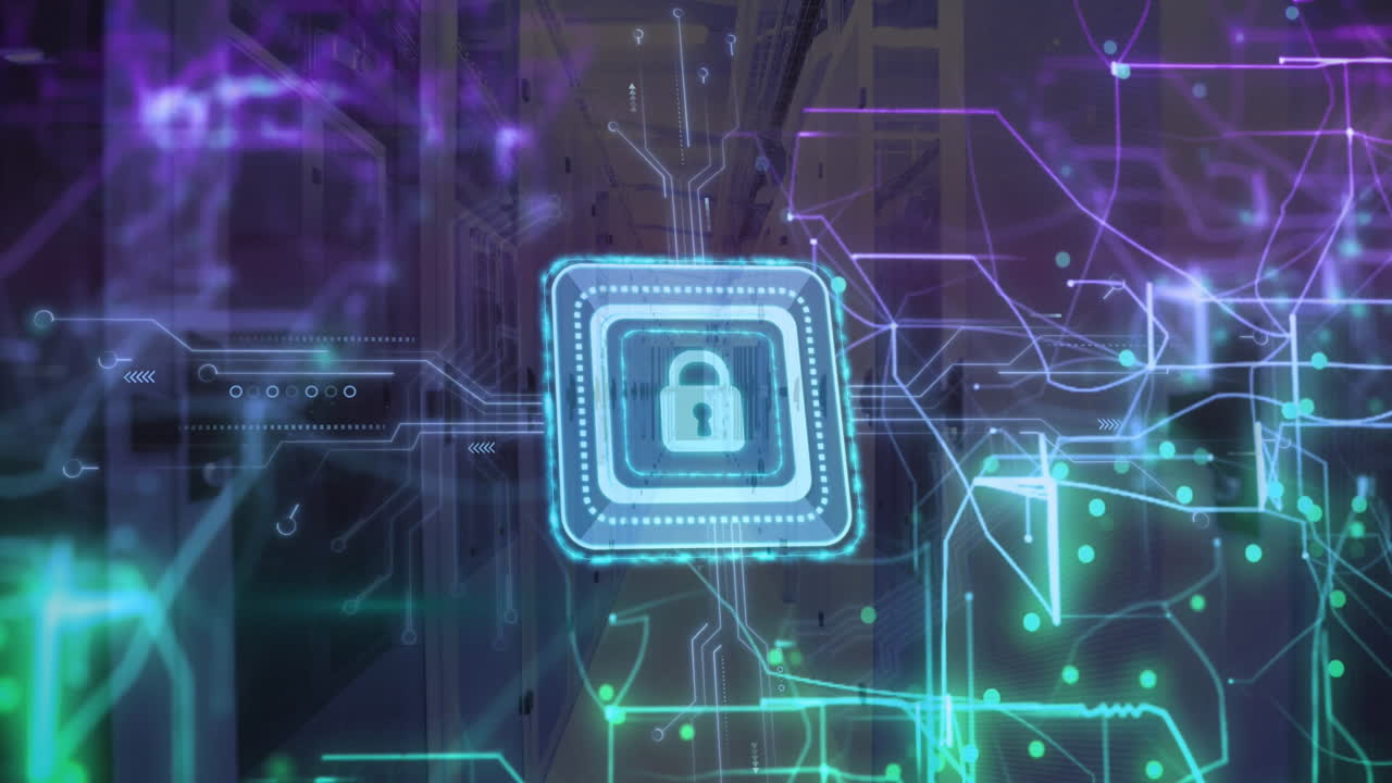 animación del candado de ciberseguridad y procesamiento de datos a través de servidores informáticos