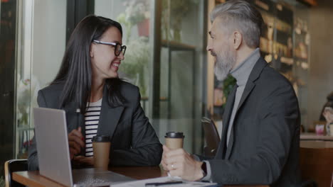 reunión de negocios en una cafetería