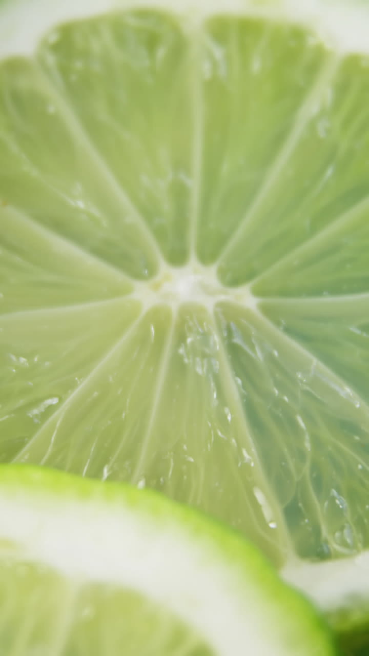 primer plano de las rebanadas de limones