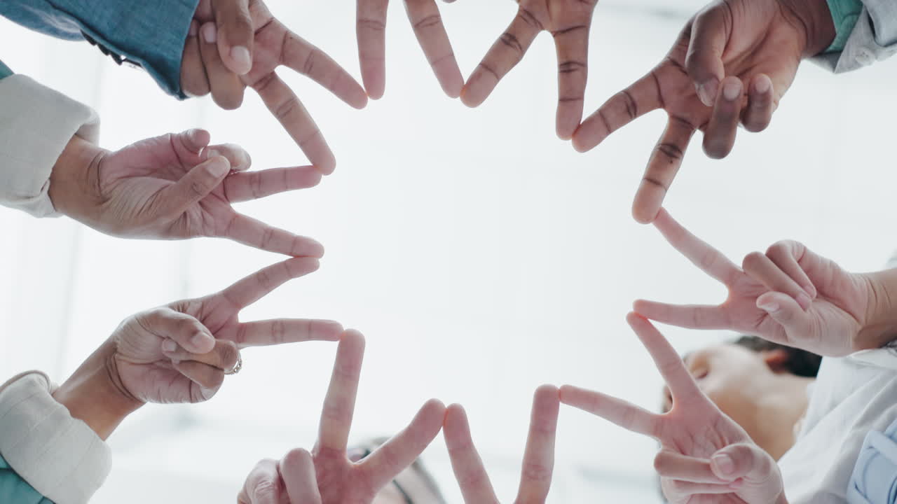 손, 별자리 또는 사업가의 모양