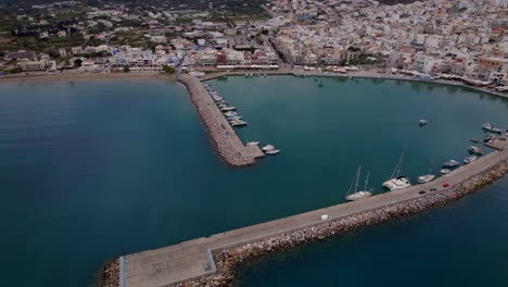 Sitia-Es-Una-Ciudad-Portuaria-Y-En-Lasithi,-Creta,-Grecia