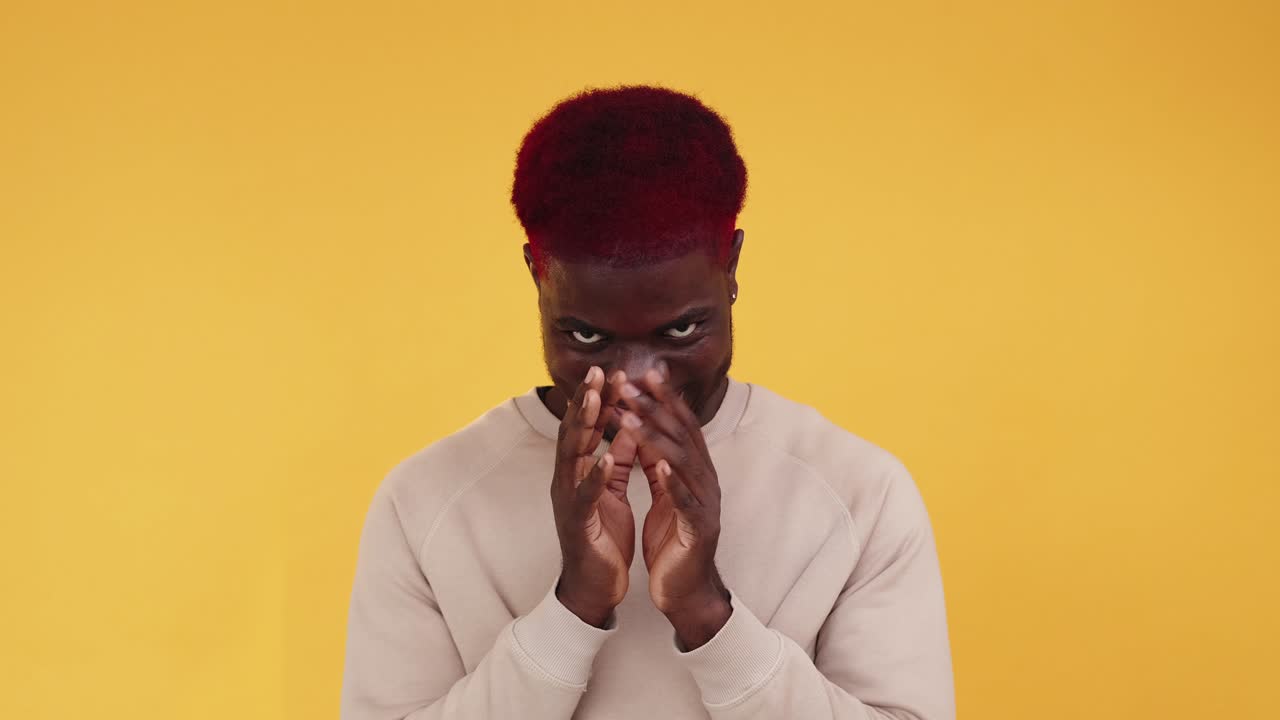 el hombre astuto, el plan maligno, el plan de broma, el bucle de gif furtivo.