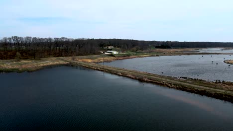 Verfolgung-Nordöstlich-über-Dem-Flussdelta-Im-Frühjahr.