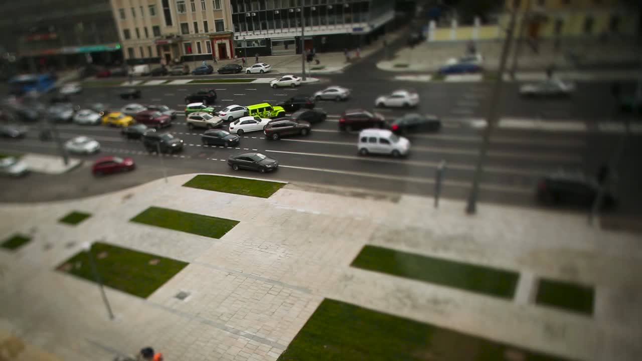 городской уличный трафик сверху