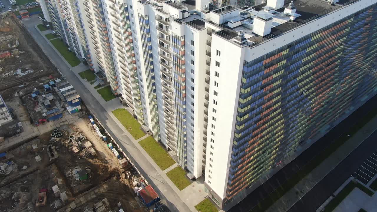 건설 중인 현대 아파트 단지 의 공중 사진