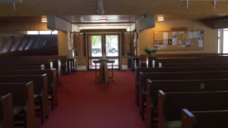 toma de capilla religiosa cristiana o católica y altar para los fieles