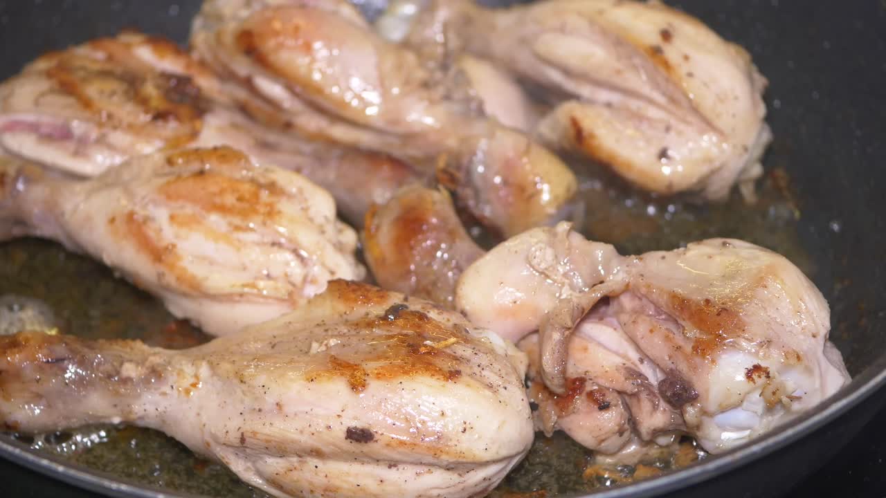Pollo fritto in padella
