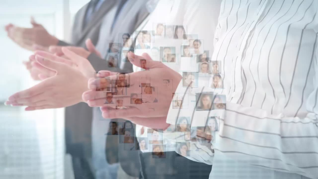 회전하는 지구의 애니메이션과 비즈니스 회의에 대한 데이터 처리