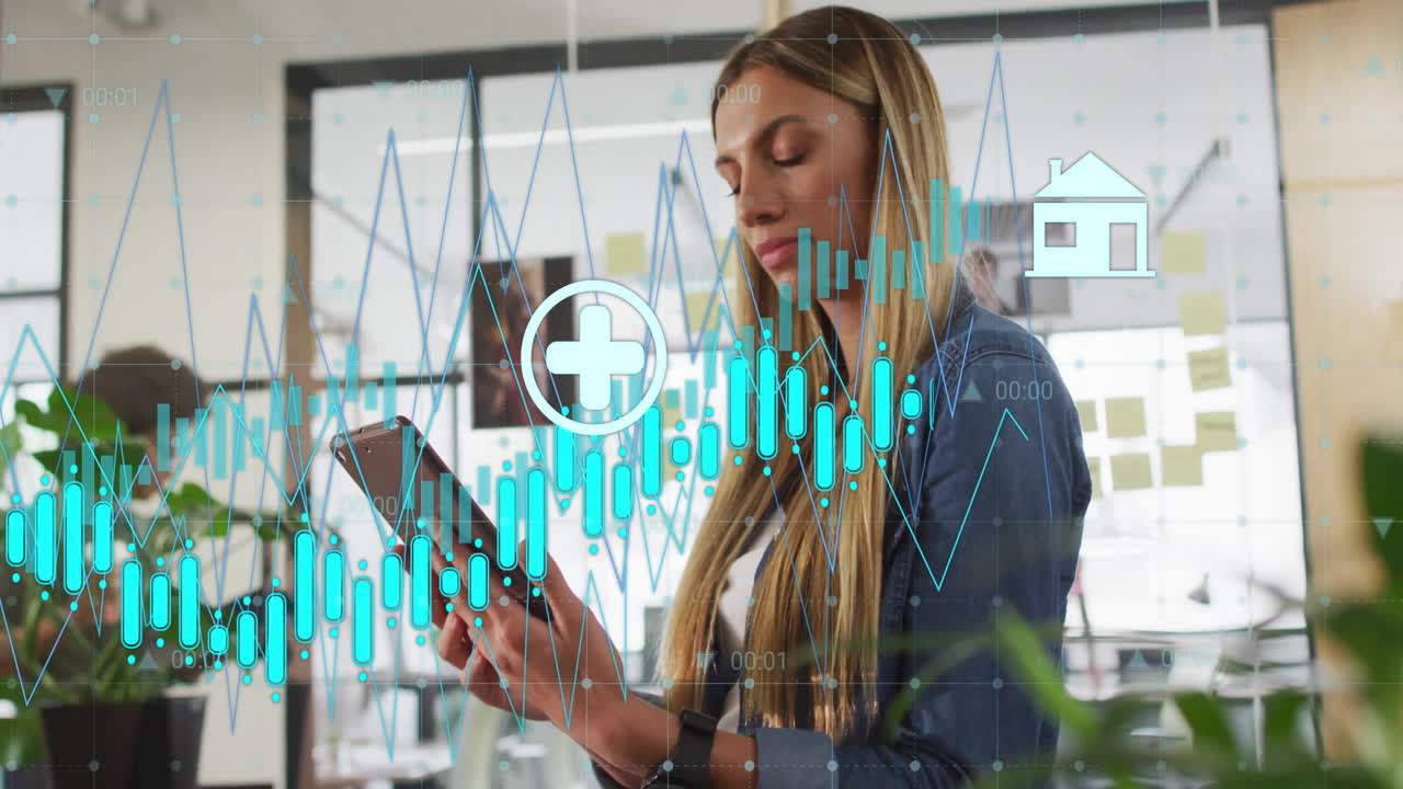 analizando la animación de datos financieros sobre la mujer que usa el teléfono inteligente en la oficina