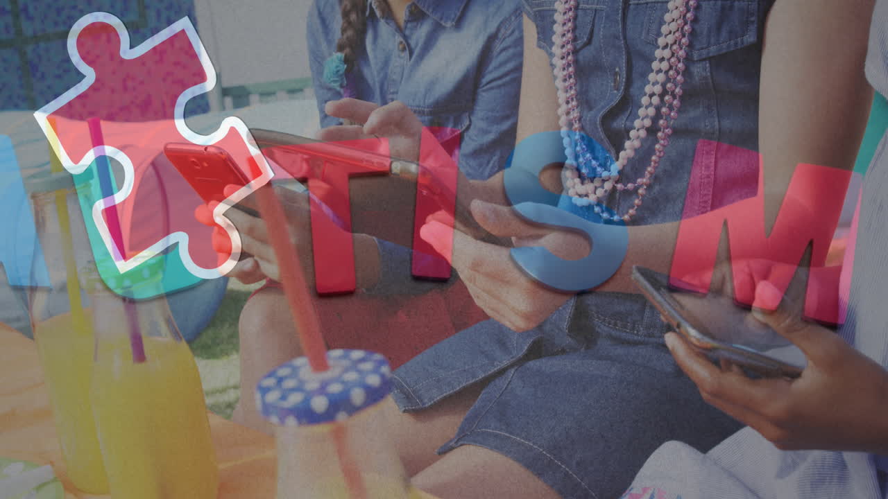 다채로운 퍼즐 조각과 자폐증 텍스트의 애니메이션 친구들이 스마트 폰과 태블릿을 노래합니다.