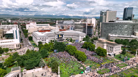 crowds gathered in civic center park for nuggets championship parade